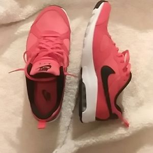Nike Men's gym shoe